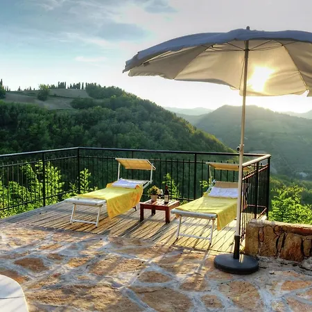 Picturesque Holiday In With Shared Pool Casa de Férias *